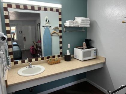 Sunset Inn - image 15