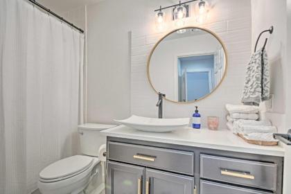 Chic Grants Pass Home 1 Mi to Drinks and Dining - image 12
