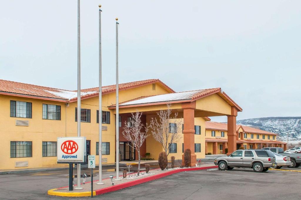 Quality Inn & Suites Grants - main image