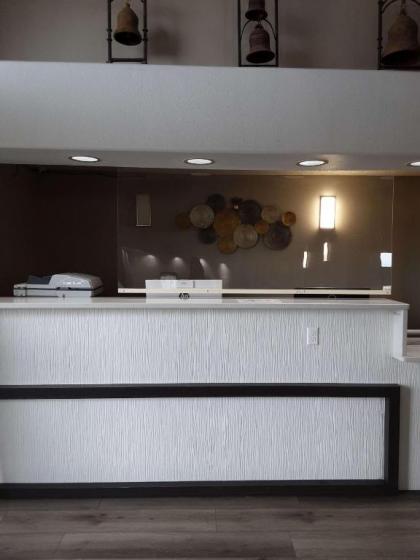SureStay Hotel by Best Western Grants - image 3