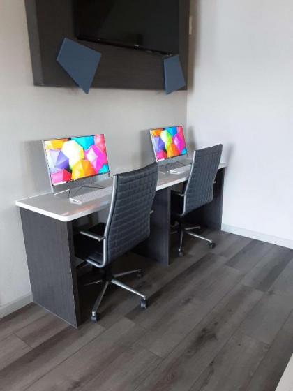 SureStay Hotel by Best Western Grants - image 5