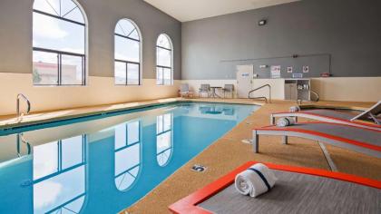 SureStay Hotel by Best Western Grants - image 8