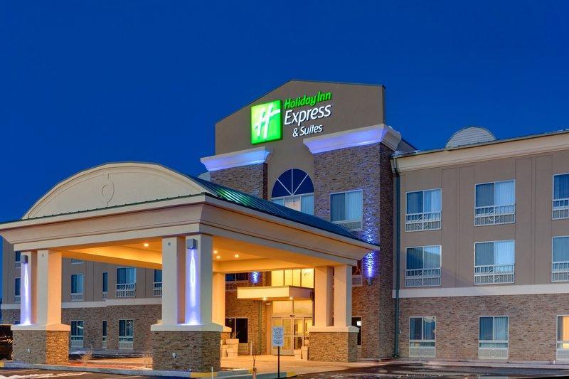 Holiday Inn Express Hotel & Suites Grants Milan - main image
