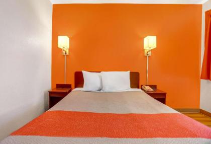 Motel 6-Grants NM - image 10
