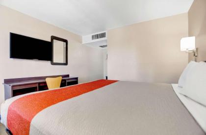 Motel 6-Grants NM - image 15