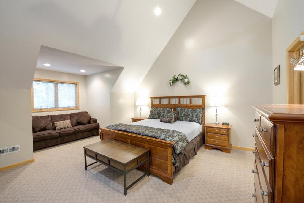 Laurel Cove - image 4
