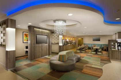 Holiday Inn Express Hotel and Suites DFW-Grapevine an IHG Hotel