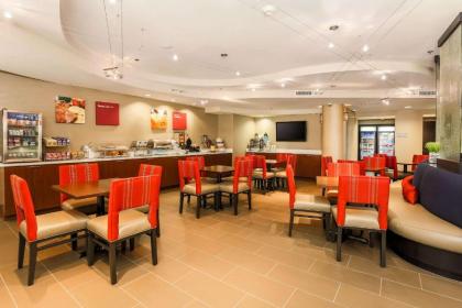 Comfort Suites DFW N/Grapevine - image 3