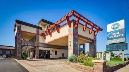 Best Western Angus Inn - image 1