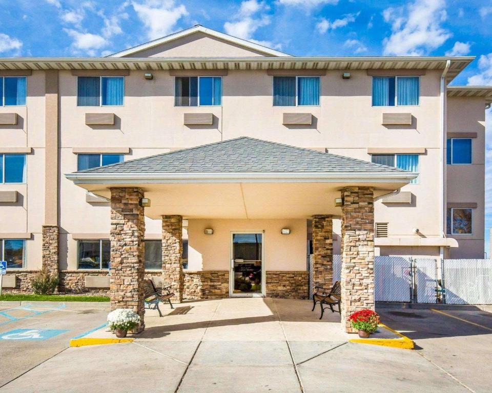 Comfort Inn Great Falls - image 2