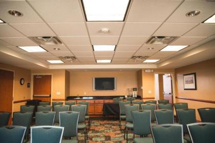 Hampton Inn & Suites Greeley - image 13