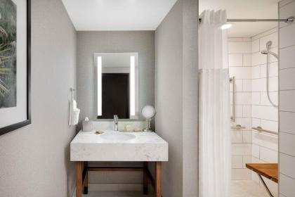 Doubletree By Hilton Greeley At Lincoln Park - image 15