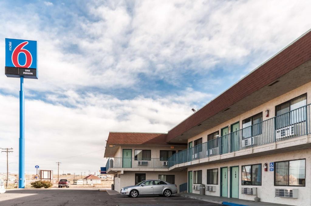 Motel 6-Green River UT - main image