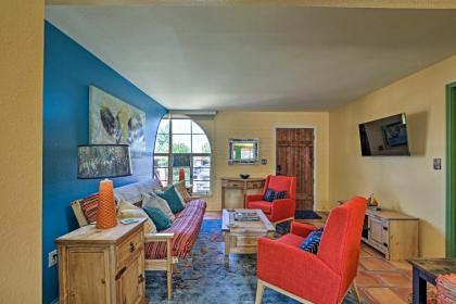 modern Green Valley Condo Near National Park