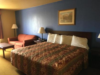 Hilltop Inn and Suites - image 12