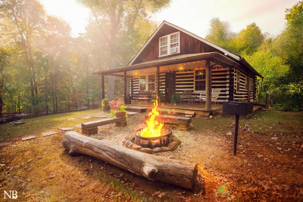 Nolichuckey Bluffs Bed & Breakfast Cabins - main image