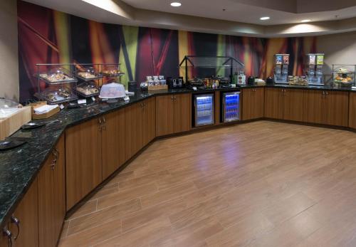 SpringHill Suites by Marriott Greensboro - image 5