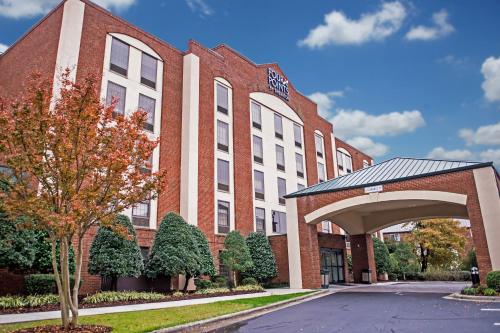 Four Points by Sheraton Greensboro Airport - main image