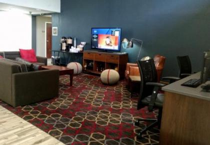 Four Points by Sheraton Greensboro Airport - image 3