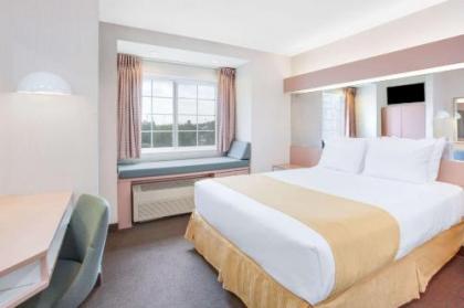 Microtel Inn by Wyndham Greensboro - image 3
