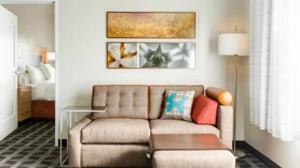 TownePlace Suites by Marriott Greensboro Coliseum Area - image 3