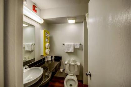 Motel 6-Greensboro NC - Airport - image 5