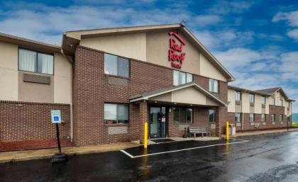 Red Roof Inn Greensburg - image 9