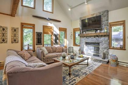 Lakefront Home with Game Room Decks Dock and Kayaks! - image 1