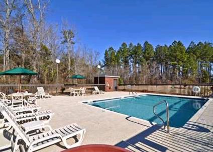 Hampton Inn - Greenville - image 2