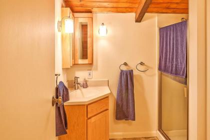 Four Stone Lodge - image 13