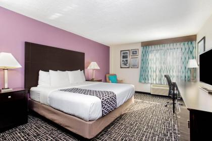 La Quinta by Wyndham Indianapolis Greenwood - image 15