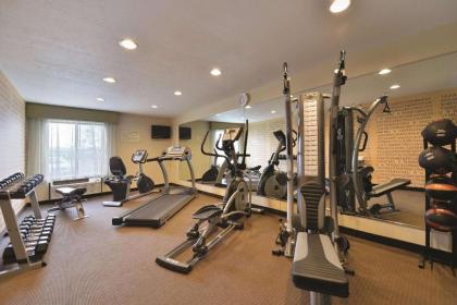 La Quinta by Wyndham Indianapolis Greenwood - image 3