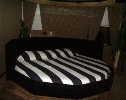 Red Carpet Inn Fanta Suites Hotel - image 15