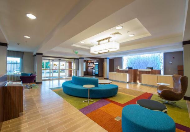 Fairfield Inn & Suites by Marriott Greenwood - image 5