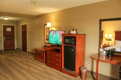Hampton Inn & Suites Grenada - image 13