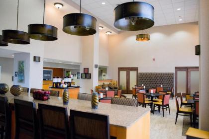 Hampton Inn & Suites Grenada - image 9