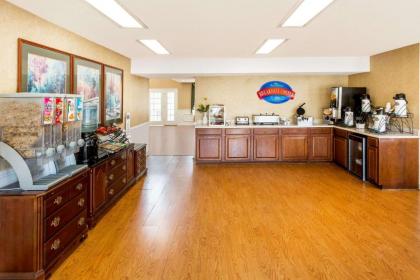 Baymont by Wyndham Grenada - image 6