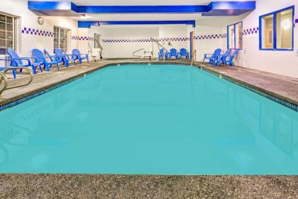 Days Inn & Suites by Wyndham Gresham - image 9