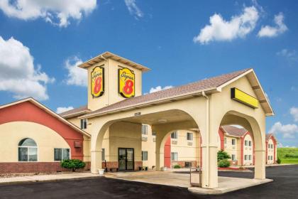 Super 8 by Wyndham Gretna Gretna