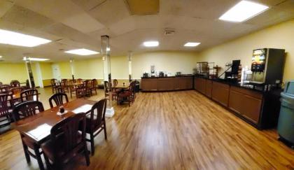 Ramada by Wyndham Groton - image 10