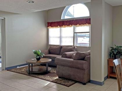 Quality Inn & Suites Grove City-Outlet Mall - image 5