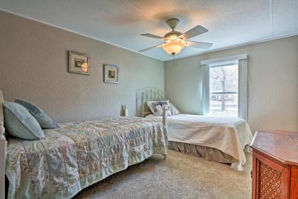 Private 1-Acre Grove Home with Hot Tub by Grand Lake! - image 5