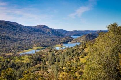 Rock Canyon Lodge Groveland California