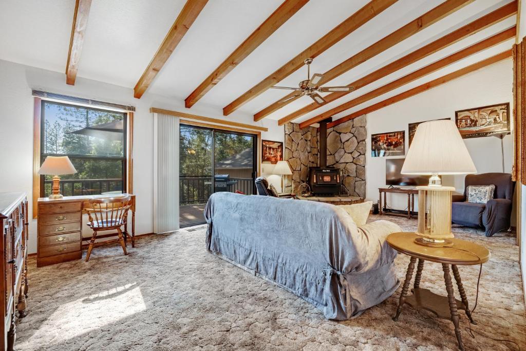 Mountain Springs Lodge - main image