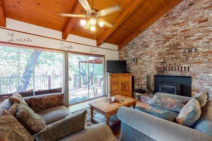 Holiday homes in Groveland California