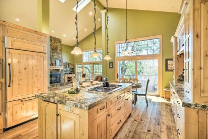 Groveland Lake House with Hot Tub and Water Views - image 10