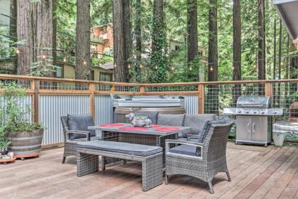 Redwoods Treehouse Across From the Russian River! - image 9