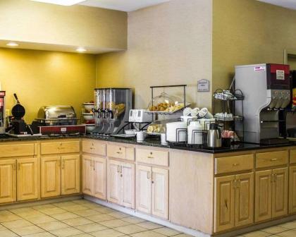 Comfort Inn Guilford near I-95 - image 12