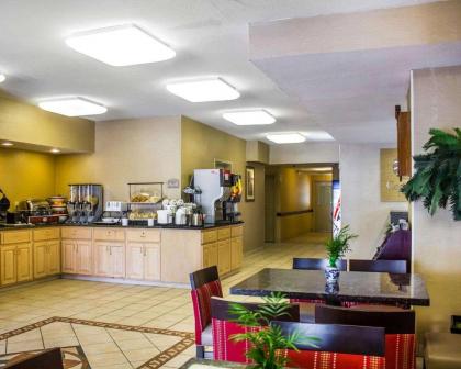 Comfort Inn Guilford near I-95 - image 6