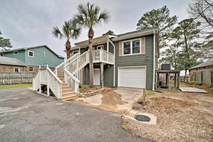Waterfront Gulf Breeze Apartment with Grill 2 Bikes - image 8
